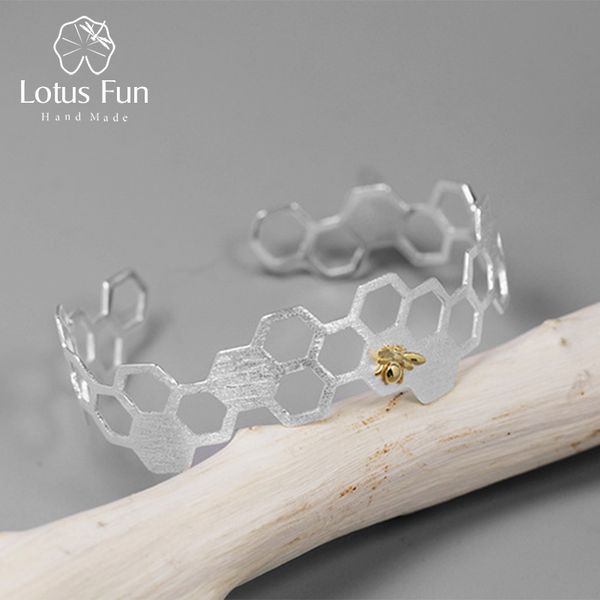 лотос fun real стерлингового серебра 925 природных handmade изящных ювелирных изделий творческий honeycomb ополчение браслет для женщин bijo, Black
лотос fun real стерлингового серебра 925 природных handmade изящных ювелирных изделий творческий honeycomb ополчение браслет для женщин bijo, Black