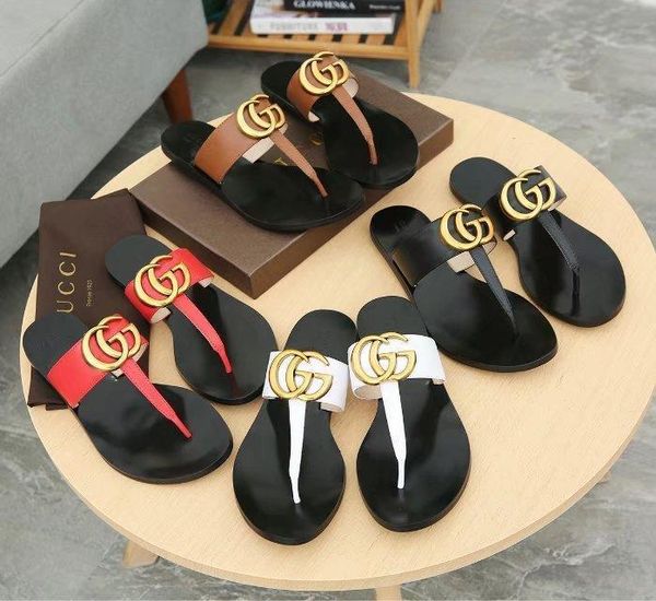 luxury men women letter metal buckle couples shoes flip-flops genuine patent leather flat slippers sandals 35-45 with box
luxury men women letter metal buckle couples shoes flip-flops genuine patent leather flat slippers sandals 35-45 with box