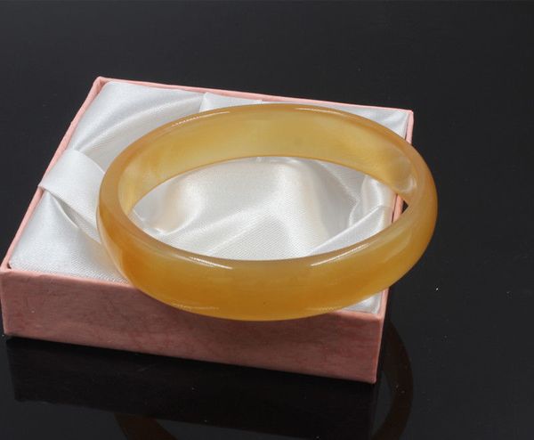 only one beautiful natural color yellow jade bangle size 67 mm +box, Black 
only one beautiful natural color yellow jade bangle size 67 mm +box, Black
