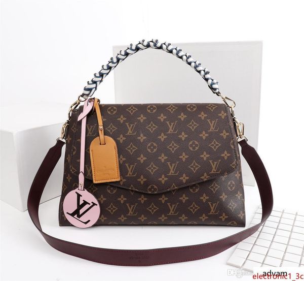 2020 latest fashion bags, men and women shoulder bags, handbags, backpacks, crossbody bags, waist pack. size 28cm*20cm*10cm 01
2020 latest fashion bags, men and women shoulder bags, handbags, backpacks, crossbody bags, waist pack. size 28cm*20cm*10cm 01