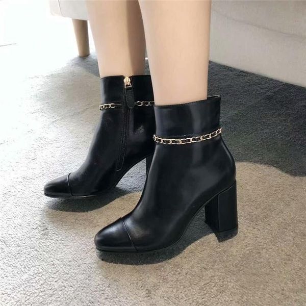 2020 authentic martin calfskin ankle boots for men women lace up leather black high heels boots g35008 x53109 94305 sneakers size 35 -45
2020 authentic martin calfskin ankle boots for men women lace up leather black high heels boots g35008 x53109 94305 sneakers size 35 -45