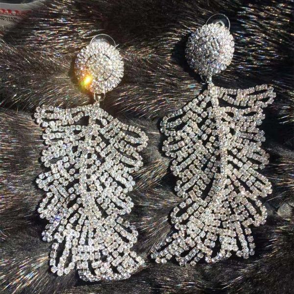 2020 shiny rhinestone feather dangle earrings for women fashion jewelry maxi exaggerated earrings accessories, Silver
2020 shiny rhinestone feather dangle earrings for women fashion jewelry maxi exaggerated earrings accessories, Silver