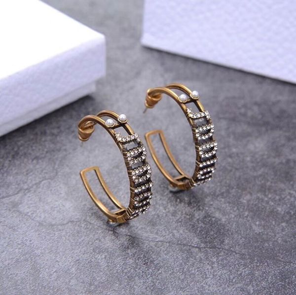 2020 selling retro small hoop earrings fashion simple and generous ladies jewelry high-end luxury and elegant gifts, Silver
2020 selling retro small hoop earrings fashion simple and generous ladies jewelry high-end luxury and elegant gifts, Silver