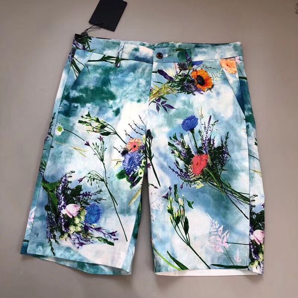 2020 summer new fashion men flowers letter decoration shorts pants great mens summer shorts pants 0518, Black;brown
2020 summer new fashion men flowers letter decoration shorts pants great mens summer shorts pants 0518, Black;brown