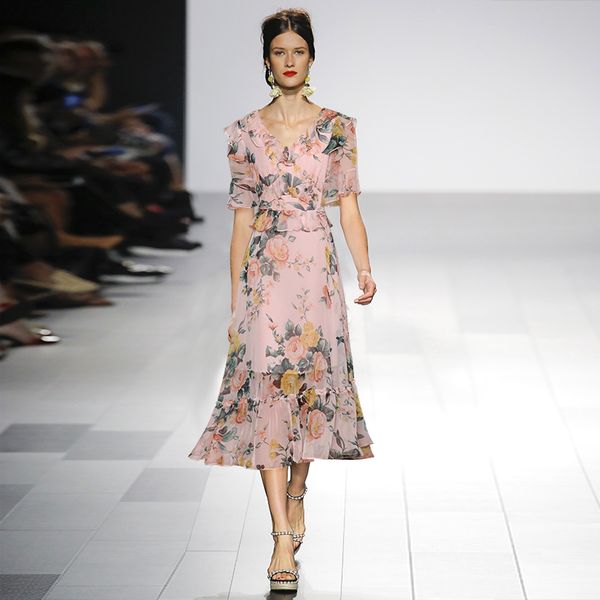 elegant boho v neck short sleeve high waist floral print long chiffon dress women summer a-line bohemian beach sundress dresses, Black;gray
elegant boho v neck short sleeve high waist floral print long chiffon dress women summer a-line bohemian beach sundress dresses, Black;gray