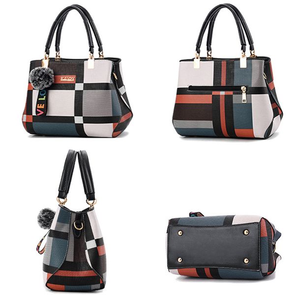 2020 women pu leather handbag for feminina female luxury messenger bag shoulder lady designer sac a main crossbody totes mx200327
2020 women pu leather handbag for feminina female luxury messenger bag shoulder lady designer sac a main crossbody totes mx200327