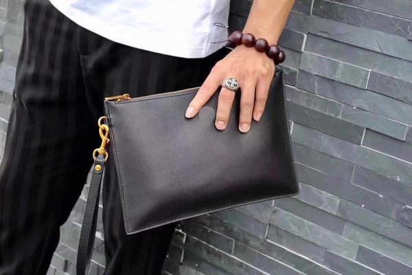 2020 2019 men clutch bags genuine leather soft sturdy men small business clutch bags 28cm wide super large volume 88013
2020 2019 men clutch bags genuine leather soft sturdy men small business clutch bags 28cm wide super large volume 88013