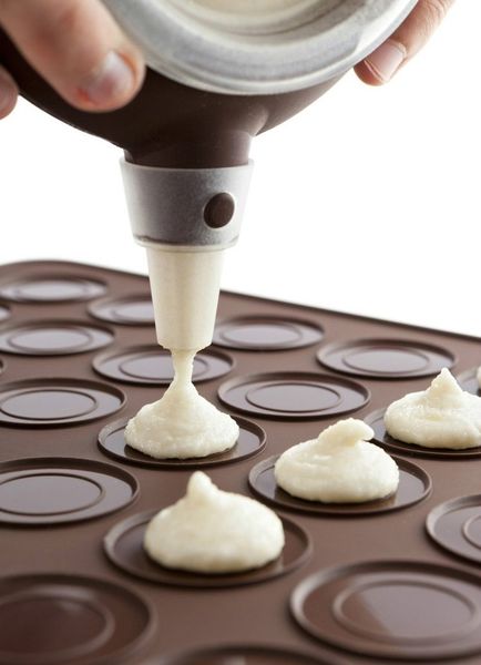 silicone pad baking moulds for macarons round make cake mold device bakeware tools for kitchen dining bar special decorative device hh7-971
silicone pad baking moulds for macarons round make cake mold device bakeware tools for kitchen dining bar special decorative device hh7-971