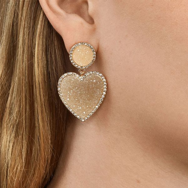 pendant stud earrings for woman girls fashion luxury designer super glittering diamond cute lovely colorful heart stone, Golden;silver
pendant stud earrings for woman girls fashion luxury designer super glittering diamond cute lovely colorful heart stone, Golden;silver