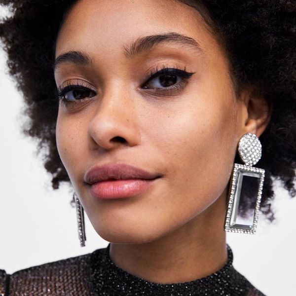 trendy fashion jewelry glass drop earrings for women shiny rhinestone dangle square earings for girls wedding accessories, Silver
trendy fashion jewelry glass drop earrings for women shiny rhinestone dangle square earings for girls wedding accessories, Silver