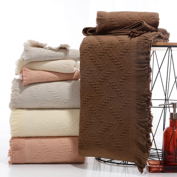 solid cotton bath towel set with tassels 1pc 70*140cm bath towel 2pcs 34*75cm face wash cloth camping shower towels bathroom set
solid cotton bath towel set with tassels 1pc 70*140cm bath towel 2pcs 34*75cm face wash cloth camping shower towels bathroom set