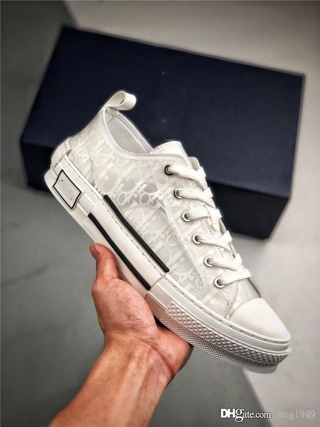 new luxury designer men and women oblique slip-on sneakers sneakers luxury training shoes
new luxury designer men and women oblique slip-on sneakers sneakers luxury training shoes