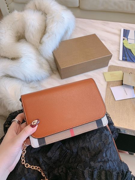 New Trendy Office Women Beach Canvas Bags Fashion lady Girls Tassel Handbags Shoulder Bag Casual Shopping Bags
New Trendy Office Women Beach Canvas Bags Fashion lady Girls Tassel Handbags Shoulder Bag Casual Shopping Bags