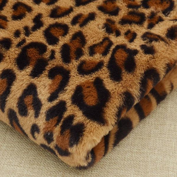50*160cm vintage leopard print soft fur plush fabric diy sewing clothes women handbag shoes craft home decoration sewing cloth, Black;white
50*160cm vintage leopard print soft fur plush fabric diy sewing clothes women handbag shoes craft home decoration sewing cloth, Black;white
