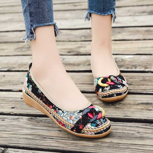 2019 vintage women flats shoes ladies round toe slip-on flat with shallow mouth shoe ethnic soft sole embroidery loafer, Black
2019 vintage women flats shoes ladies round toe slip-on flat with shallow mouth shoe ethnic soft sole embroidery loafer, Black