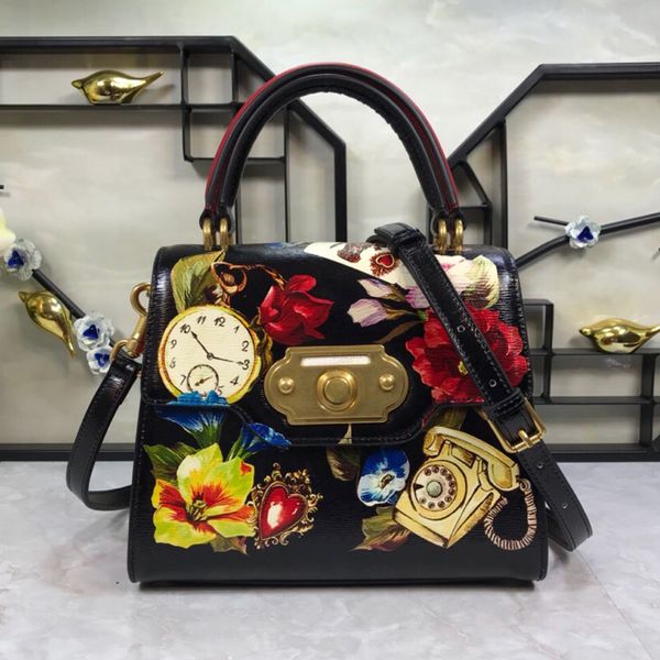 2018 european and american new peony color print ladies' lock bags, retro rose printed single shoulder skew spanning bag
2018 european and american new peony color print ladies' lock bags, retro rose printed single shoulder skew spanning bag