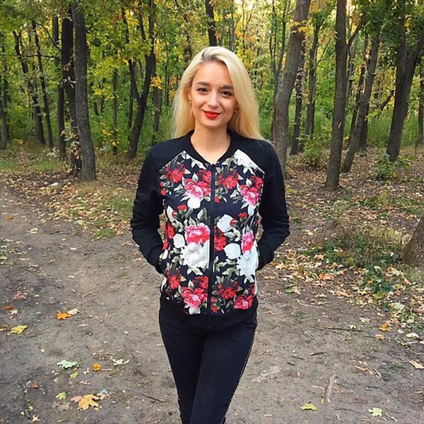 куртки женщины куртка стиль куртка уличная пальто бомбардировщик корейских женщин цветочный принт молния с длинным рукавом женская уличная п, Black;brown
куртки женщины куртка стиль куртка уличная пальто бомбардировщик корейских женщин цветочный принт молния с длинным рукавом женская уличная п, Black;brown