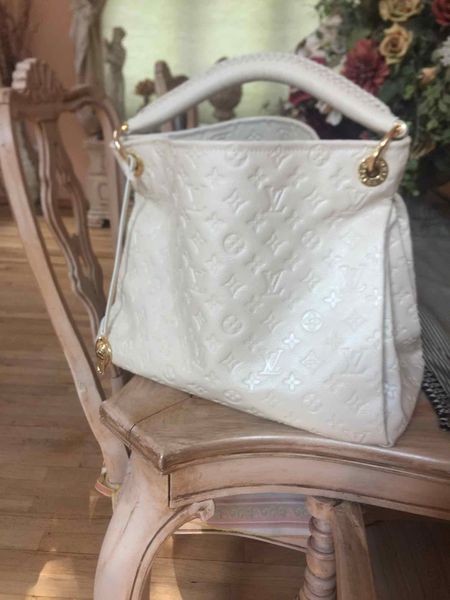 Women european and american brand new lady real leather art y handbag tote bag pur e l402499v
Women european and american brand new lady real leather art y handbag tote bag pur e l402499v
