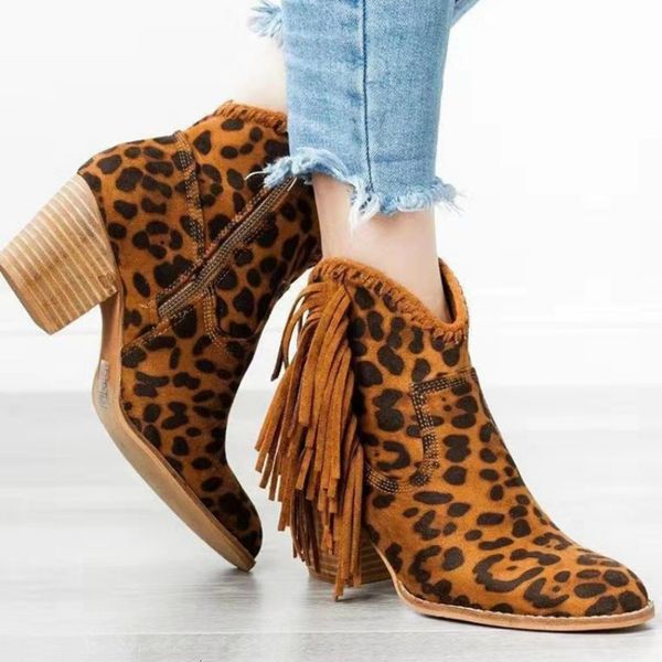 2019 women shoes autumn winter new fashion leopard pointed toe ankle boot mature high heel boots lady shoe zapatos de mujer, Black
2019 women shoes autumn winter new fashion leopard pointed toe ankle boot mature high heel boots lady shoe zapatos de mujer, Black