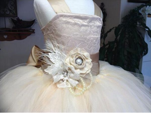vintage lace rustic champagne color spaghetti straps fluffy tulle ball gown flower girl dresses for weddings evening party, White;blue
vintage lace rustic champagne color spaghetti straps fluffy tulle ball gown flower girl dresses for weddings evening party, White;blue
