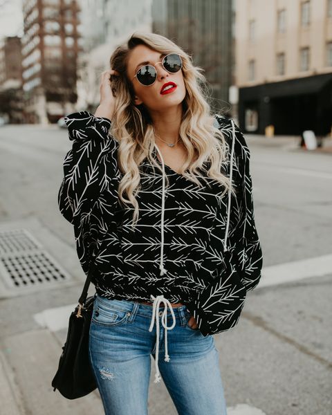 new winner season ladies geometric print v neck and batwing sleeve black colour sweatshirts high quantity and ing
new winner season ladies geometric print v neck and batwing sleeve black colour sweatshirts high quantity and ing