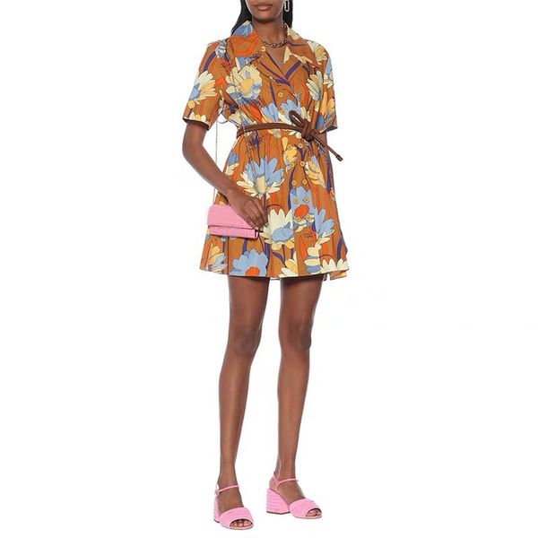 5.8 2020 summer new women turn-down collar short sleeve holiday wind flower print elastic waist design split dress, Black;gray
5.8 2020 summer new women turn-down collar short sleeve holiday wind flower print elastic waist design split dress, Black;gray