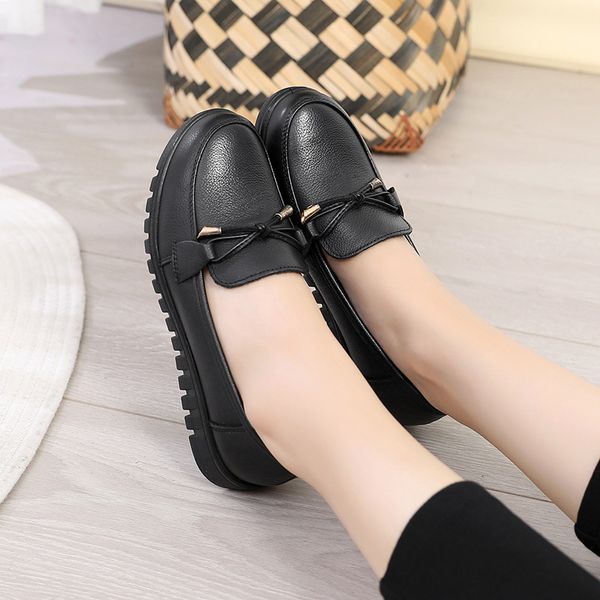 2020 fashion genuine leather flat shoes women peas breathable soft walking women shoes woman flats loafers slip on ladies, Black 
2020 fashion genuine leather flat shoes women peas breathable soft walking women shoes woman flats loafers slip on ladies, Black