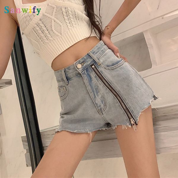 2020 fashion women summer denim shorts women high waisted short new slim zippers denim shorts, Blue
2020 fashion women summer denim shorts women high waisted short new slim zippers denim shorts, Blue