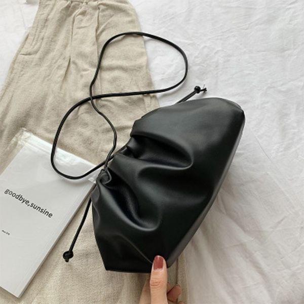luxury designer women cosmetic bags day clutch makeup bags pleated dumpling shoulder messenger lady crossbody makeup pouch
luxury designer women cosmetic bags day clutch makeup bags pleated dumpling shoulder messenger lady crossbody makeup pouch