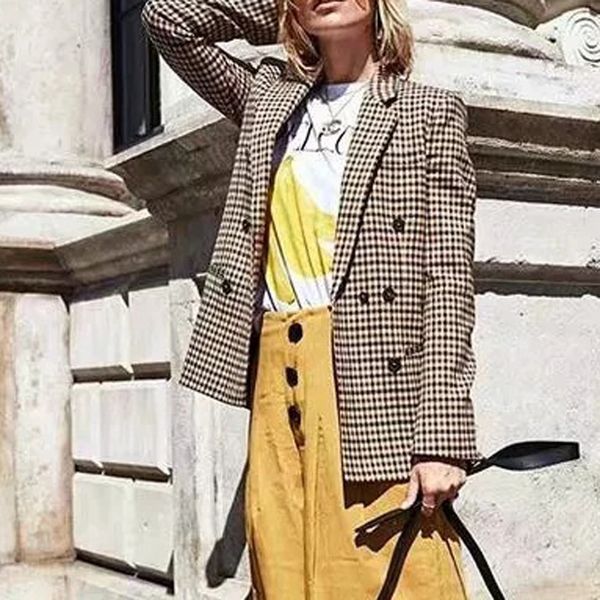 2019 plaid jacket suit collar coat fashion women coat retro button lattice shoulder pads suit coats blouse jaqueta feminina 2-5, Black;brown
2019 plaid jacket suit collar coat fashion women coat retro button lattice shoulder pads suit coats blouse jaqueta feminina 2-5, Black;brown