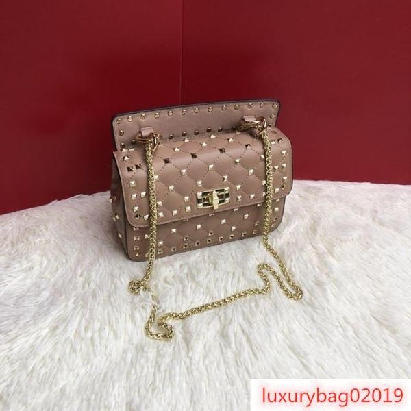 new luxury gird rivet handbag ladies shoulder bag genuine leather chain bag fashion crossbody bags wallet handbag 20cm ing
new luxury gird rivet handbag ladies shoulder bag genuine leather chain bag fashion crossbody bags wallet handbag 20cm ing