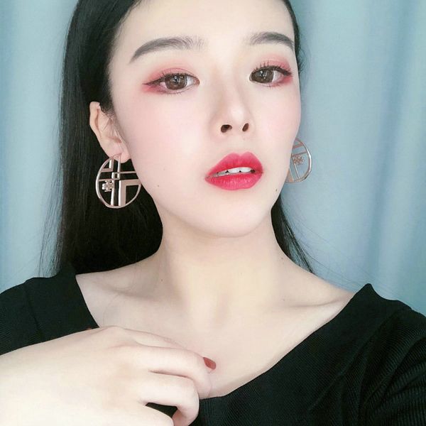 real gold/silver plated hoop huggie hollow stud dorp earrings popular brand letter earrings, Golden;silver
real gold/silver plated hoop huggie hollow stud dorp earrings popular brand letter earrings, Golden;silver