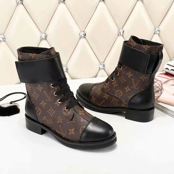 2020 fashion autumn and winter european and american fashion leather martin boots foreign style round head short female knight boots, Black
2020 fashion autumn and winter european and american fashion leather martin boots foreign style round head short female knight boots, Black