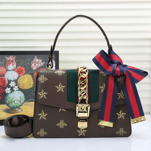 europe and america 2020 new ladies bag fashionable casual casual envelope bag shoulder diagonal bag small square bags
europe and america 2020 new ladies bag fashionable casual casual envelope bag shoulder diagonal bag small square bags
