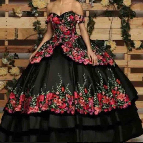 romantic off the shoulder quinceanera ball dresses 3d flowers appliques sweetheart embroidery formal gowns sweet 16 prom party gowns, Blue;red
romantic off the shoulder quinceanera ball dresses 3d flowers appliques sweetheart embroidery formal gowns sweet 16 prom party gowns, Blue;red