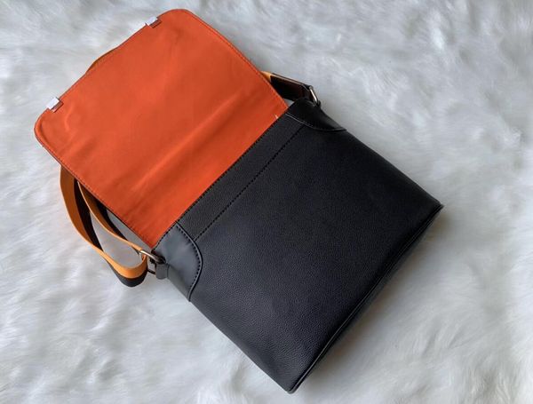 dayton reporter pm mm new arrivel men shoulder cross body bags famous classical designer messenger bag with serial number
dayton reporter pm mm new arrivel men shoulder cross body bags famous classical designer messenger bag with serial number