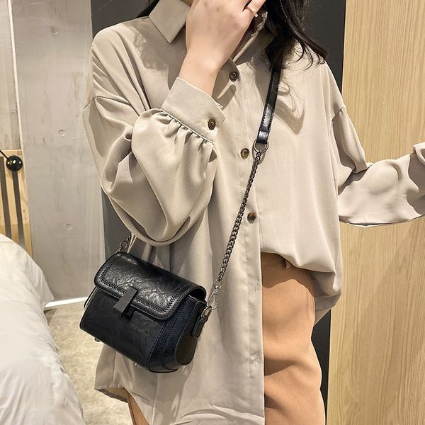 2020 new women's retro messenger bag wild casual shoulder bag fashion simple ladies shoulder
2020 new women's retro messenger bag wild casual shoulder bag fashion simple ladies shoulder