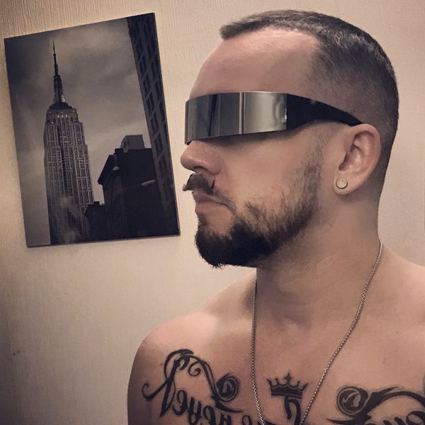 funny futuristic wrap around sunglasses mask novelty glasses halloween party party supplies decoration
funny futuristic wrap around sunglasses mask novelty glasses halloween party party supplies decoration
