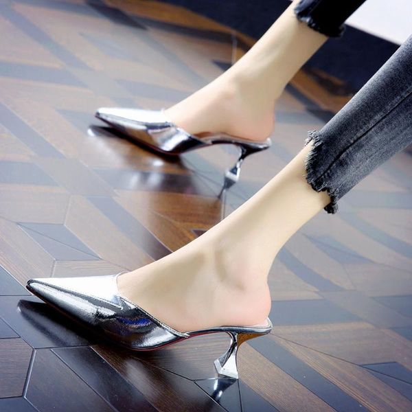 pointed in baotou slippers female new summer 2020 stiletto heel to wear sandals for women's shoes slippers women, Black
pointed in baotou slippers female new summer 2020 stiletto heel to wear sandals for women's shoes slippers women, Black
