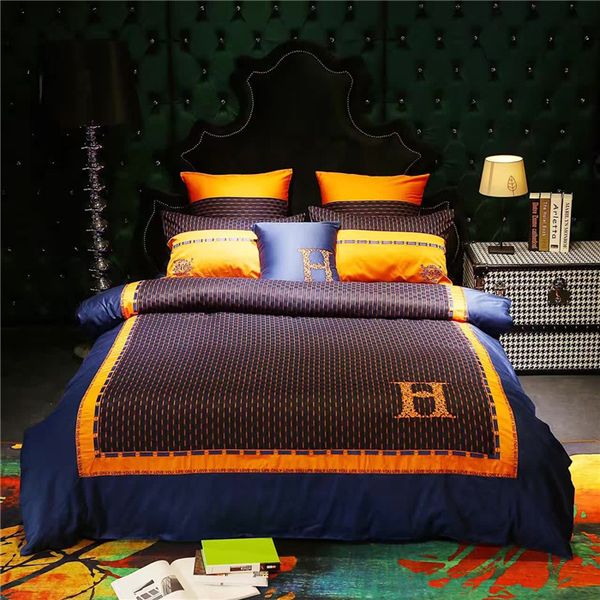 Boutique Series Bedding Set Business Man Top Grade Brand Design Bed Bag Suit All Cotton Embroidery High-end Suit Fabric Bed Products
Boutique Series Bedding Set Business Man Top Grade Brand Design Bed Bag Suit All Cotton Embroidery High-end Suit Fabric Bed Products