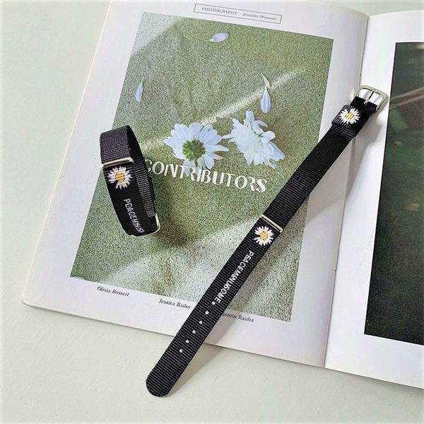 kingdeng daisy bracelet for men gifts for women bangle trendy bangles women fabric couple jewelry accessories punk, Black
kingdeng daisy bracelet for men gifts for women bangle trendy bangles women fabric couple jewelry accessories punk, Black