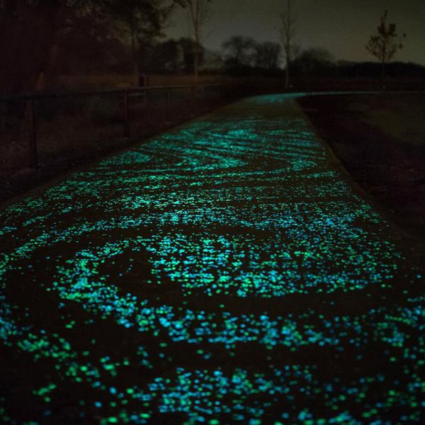 100pcs glow in the dark luminous stones pebbles walkway rock tank aquarium diy decor mu8669
100pcs glow in the dark luminous stones pebbles walkway rock tank aquarium diy decor mu8669