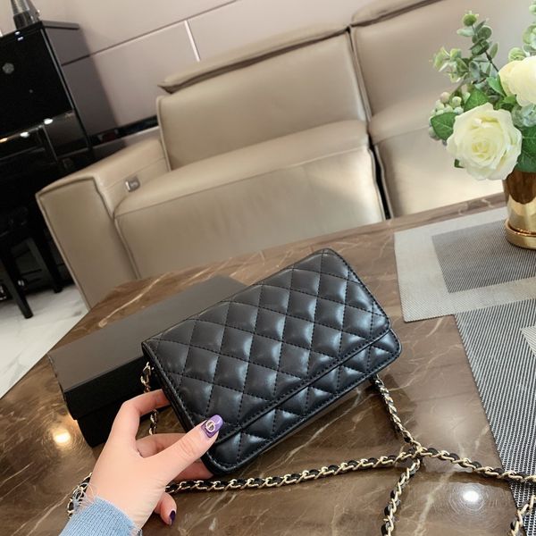 2020 designer handbags for women fashion luxury brief shoulder bag popular womens cross body bags totes with box size 20*13 cm
2020 designer handbags for women fashion luxury brief shoulder bag popular womens cross body bags totes with box size 20*13 cm