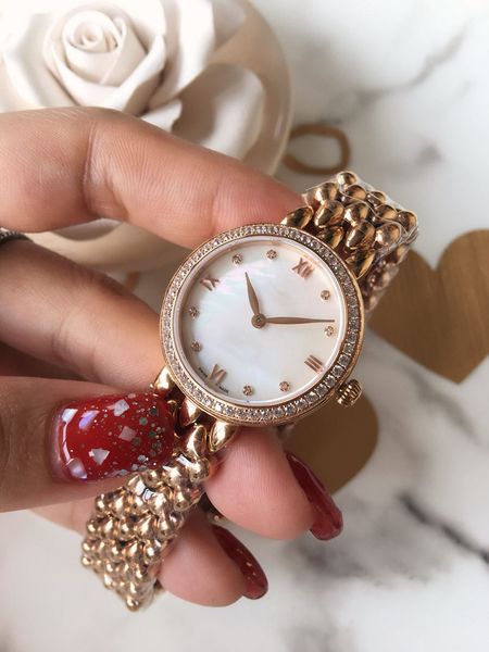 sell gold and silver watches women luxury designer shining rhinestone dress watch diamond wristwatch ladies bracelet quartz clock gift, Slivery;brown 
sell gold and silver watches women luxury designer shining rhinestone dress watch diamond wristwatch ladies bracelet quartz clock gift, Slivery;brown
