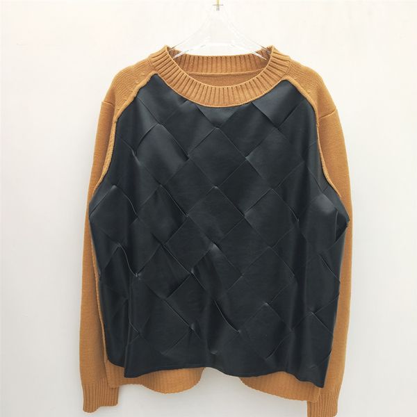 2019 new woman sweater female retro stitching leather plaid round neck long sleeve knit women designer sweaters autumn loose thick, White;black
2019 new woman sweater female retro stitching leather plaid round neck long sleeve knit women designer sweaters autumn loose thick, White;black