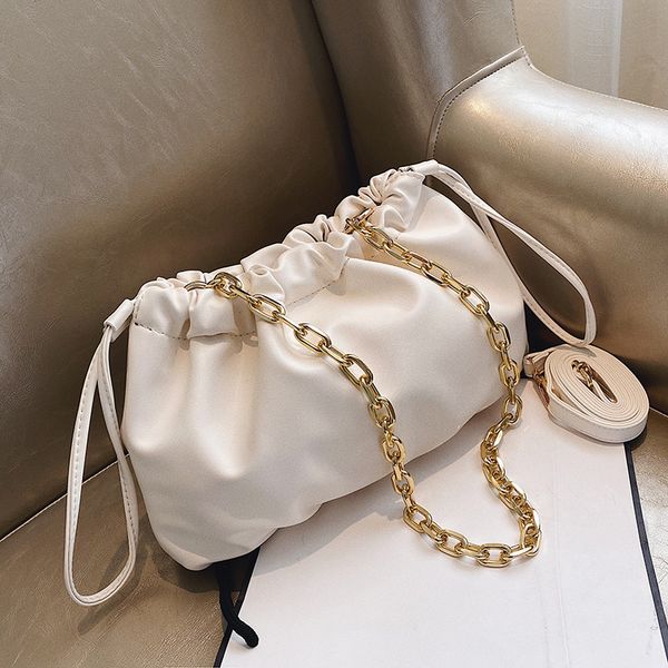 chain design clouds shape bags for women 2020 fashion crossbody shoulder messenger bag female handbags and purse
chain design clouds shape bags for women 2020 fashion crossbody shoulder messenger bag female handbags and purse
