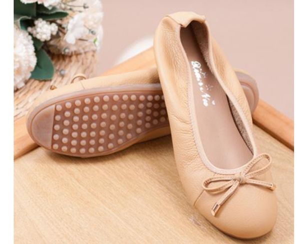2019 women's shoes in spring and autumn with new style flat bottom round head anti-skid soft bottom bottom mother shoes @685, Black
2019 women's shoes in spring and autumn with new style flat bottom round head anti-skid soft bottom bottom mother shoes @685, Black