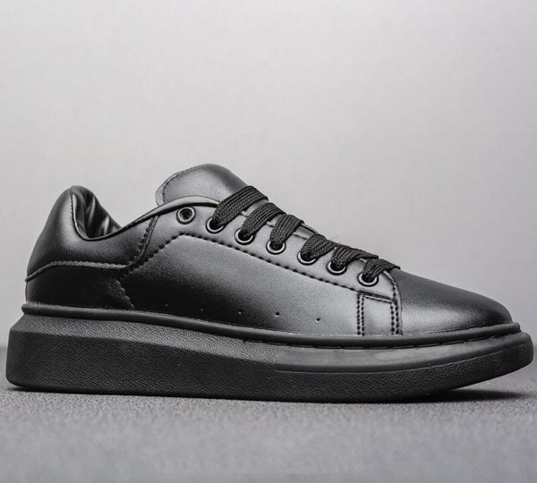 luxury fashion designer shoes 3m reflective women men leather platform casual shoe triple white black red navy mens flat chaussures 36-44
luxury fashion designer shoes 3m reflective women men leather platform casual shoe triple white black red navy mens flat chaussures 36-44