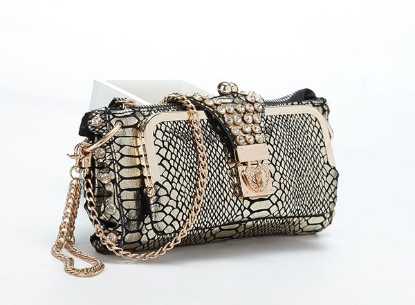 genuine leather women's bag snake clutches bags party evening bags lady wedding purse tote hand bolsa feminina
genuine leather women's bag snake clutches bags party evening bags lady wedding purse tote hand bolsa feminina