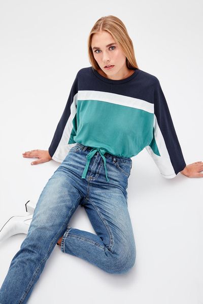 trendyol multi color block knitted sweatshirt twoaw20sw0025, Black 
trendyol multi color block knitted sweatshirt twoaw20sw0025, Black